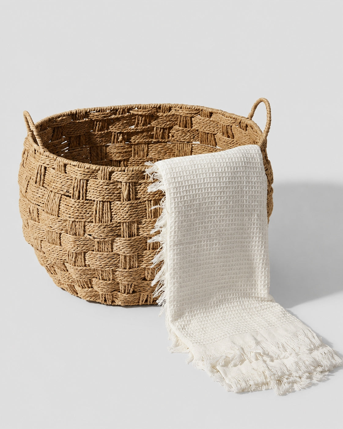 Bathroom basket with practical rope handle design