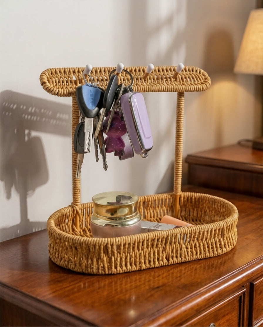 Einar key organiser holding keys and small accessories on a living-room console